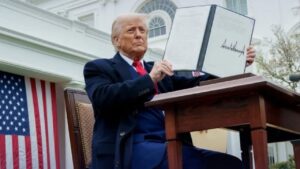 Entenda qual deficiência está afetando Donald Trump