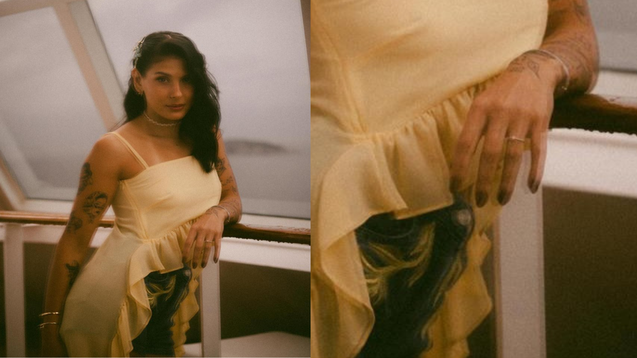 Mesma fotografia lado a lado da Ana Castela, sendo a segunda um destaque para o anel no dedo da cantora