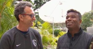 Neto e Edilson Capetinha em episódio antigo de Os Donos da Bola