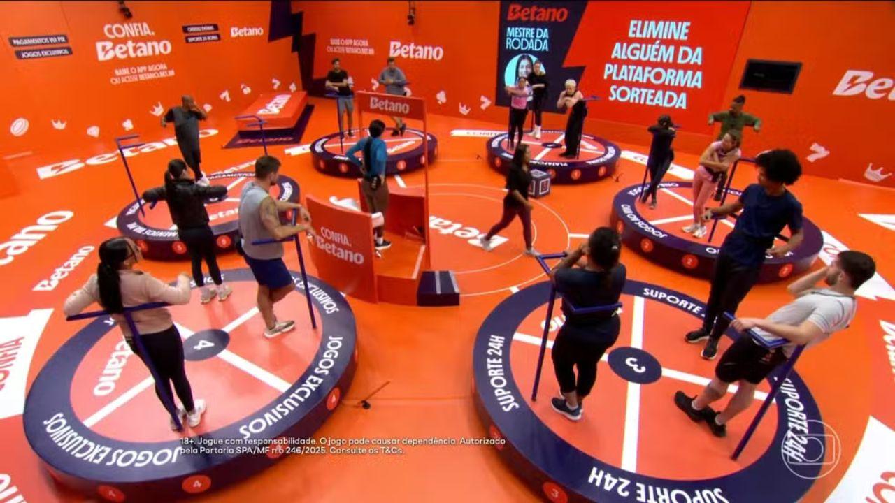 Pessoas na prova do líder do bbb.