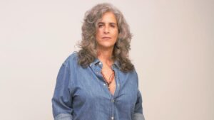 Lúcia Veríssimo detona musical ao relembrar relação com Gal Costa