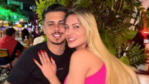 Após destruir carro e apê do ex, Andressa Urach reata casamento