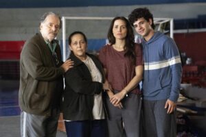 Primeira semana de Quem Ama Cuida foi marcada por tragédia, enchente e conflitos familiares