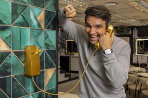 Tadeu Schmidt, apresentador do BBB