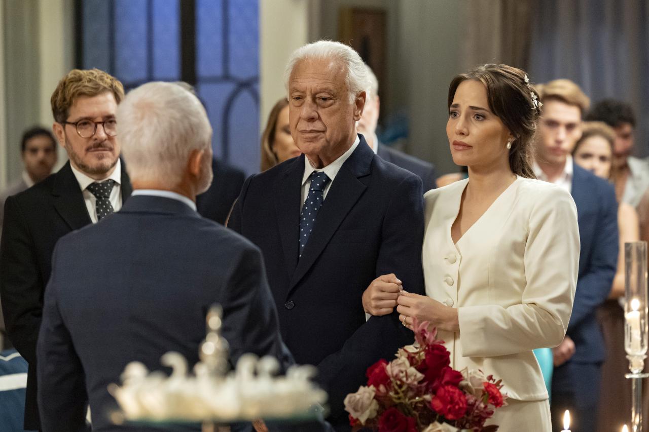 Pedido de casamento, revelação sobre a herança e novos embates entre Pilar e Adriana marcaram a semana de Quem Ama Cuida