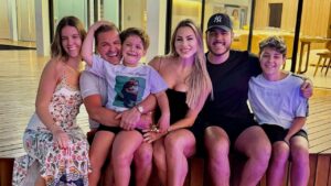 Eduardo Costa, Marina Polastreli e filhos do cantor