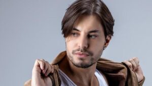 Matheus Rocha, do Br’Oz, expõe abuso na infância: 'O perigo existe'