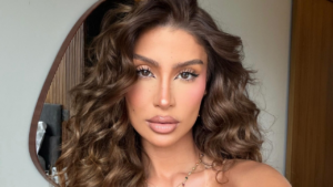 Bianca Andrade compartilhou o resultado de um procedimento estético no bumbum em vídeo publicado nas redes sociais