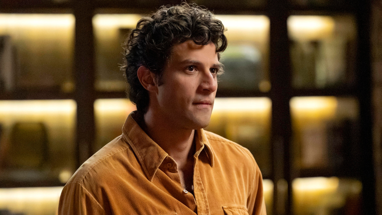 Pedro (Chay Suede) em “Quem Ama Cuida”